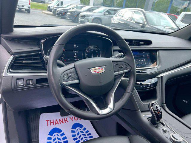 used 2022 Cadillac XT6 car, priced at $35,400