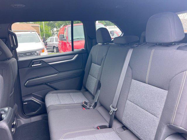 new 2025 GMC Acadia car, priced at $42,702