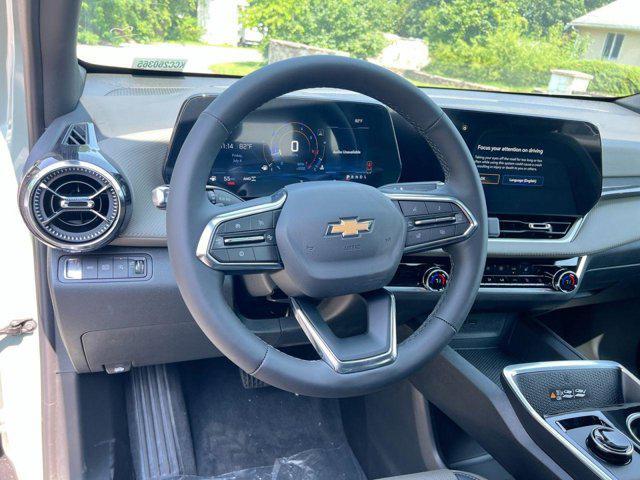 new 2026 Chevrolet Equinox car, priced at $32,626