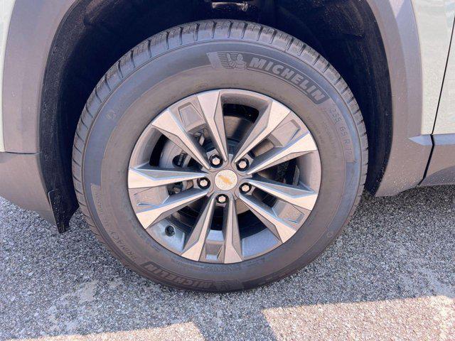 new 2026 Chevrolet Equinox car, priced at $32,626