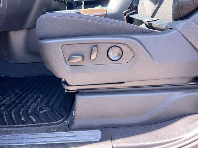 new 2025 GMC Sierra 1500 car, priced at $52,122