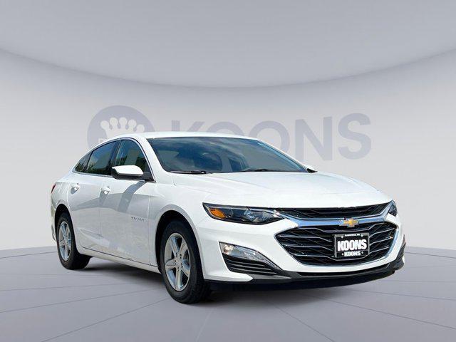 new 2025 Chevrolet Malibu car, priced at $25,000