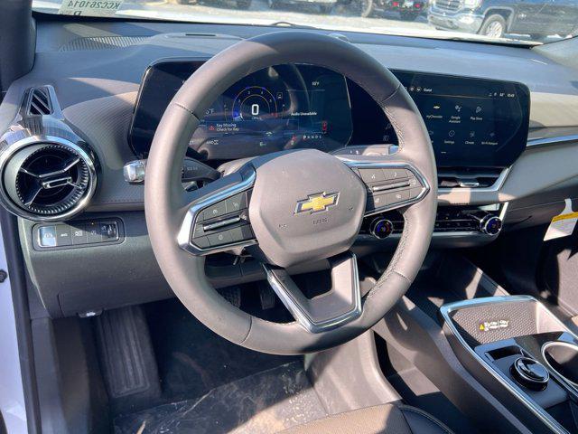 new 2026 Chevrolet Equinox car, priced at $30,815