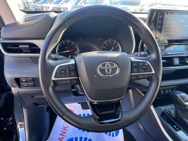 used 2021 Toyota Highlander car, priced at $25,400