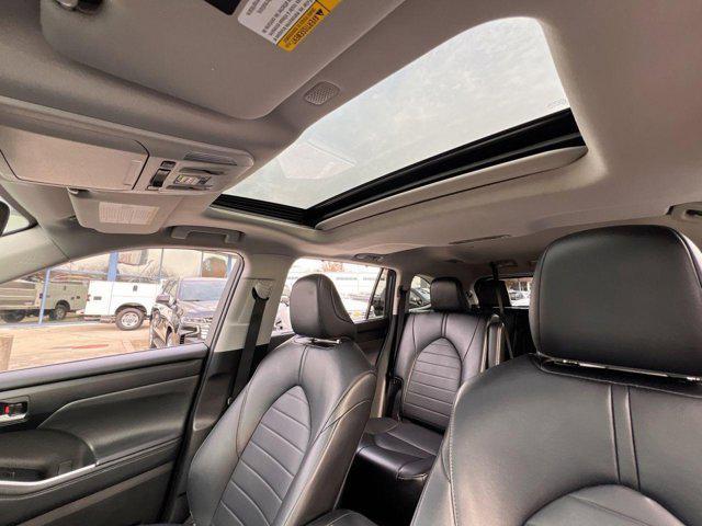 used 2022 Toyota Highlander car, priced at $32,750