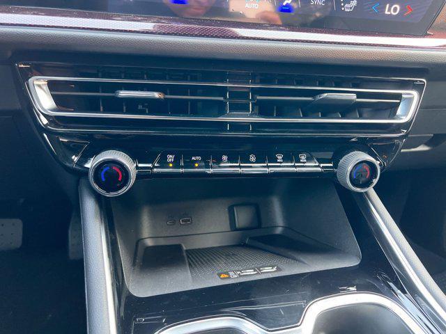 new 2026 Chevrolet Traverse car, priced at $51,104