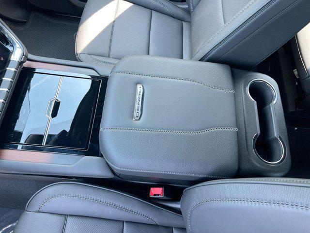 new 2025 GMC Yukon XL car, priced at $84,000
