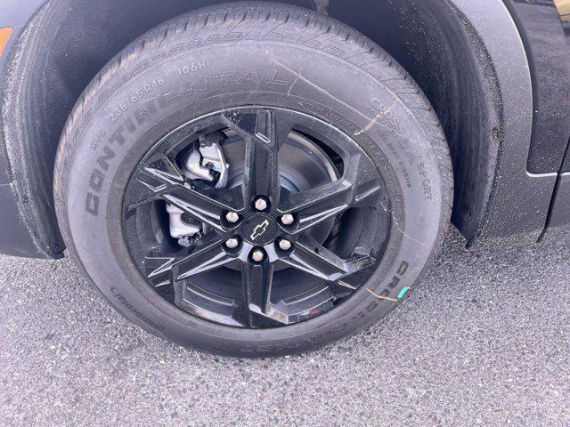 new 2025 Chevrolet Blazer car, priced at $33,889