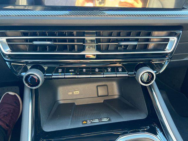 new 2026 Chevrolet Traverse car, priced at $57,510