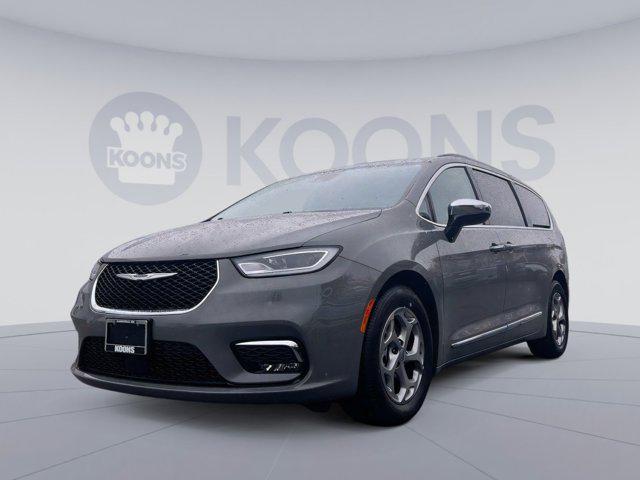 used 2023 Chrysler Pacifica car, priced at $28,750