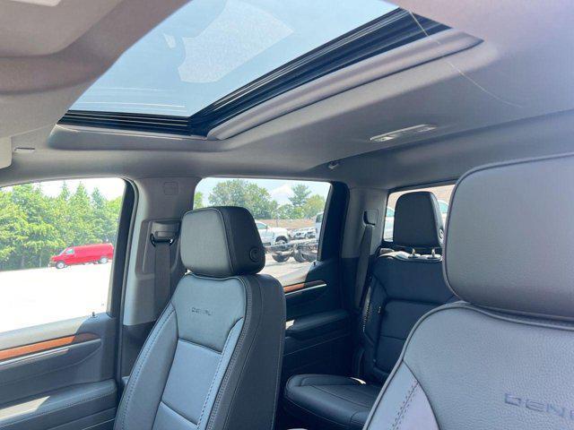 new 2025 GMC Sierra 1500 car, priced at $72,162