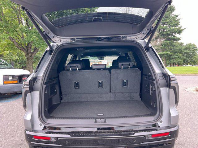 new 2025 Chevrolet Traverse car, priced at $54,620