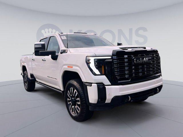 used 2025 GMC Sierra 3500 car, priced at $91,000