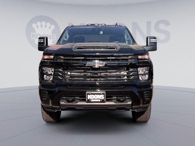 new 2024 Chevrolet Silverado 2500 car, priced at $61,000