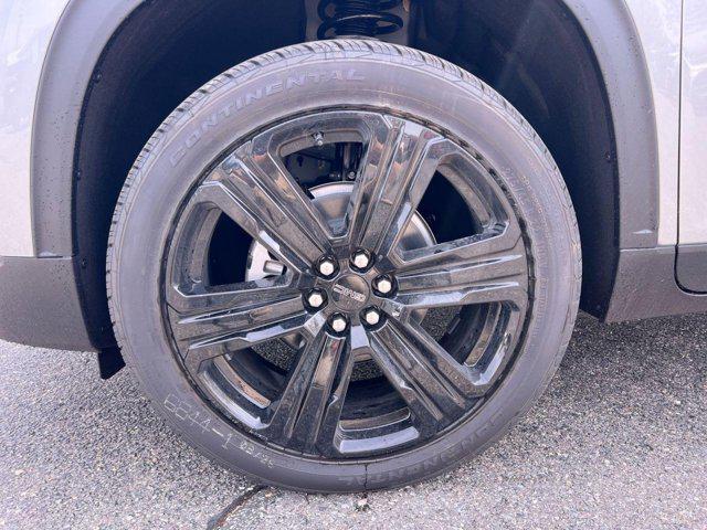new 2025 GMC Acadia car, priced at $45,000