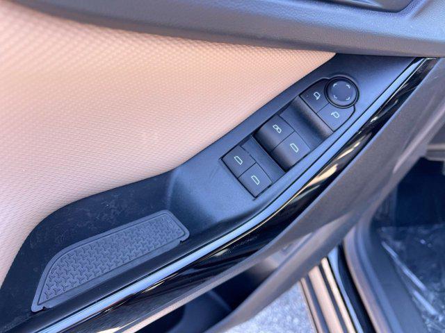 new 2025 Chevrolet Equinox car, priced at $32,345