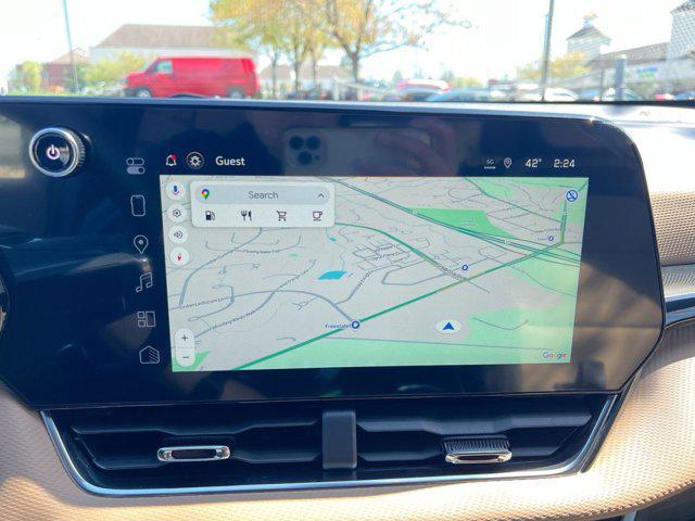 new 2025 Chevrolet Equinox car, priced at $32,345