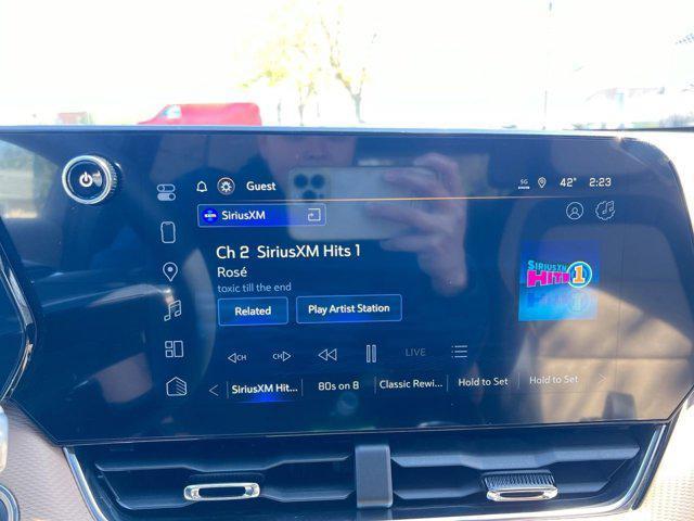 new 2025 Chevrolet Equinox car, priced at $32,345