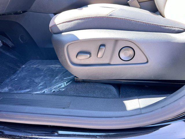 new 2025 Chevrolet Equinox car, priced at $32,345