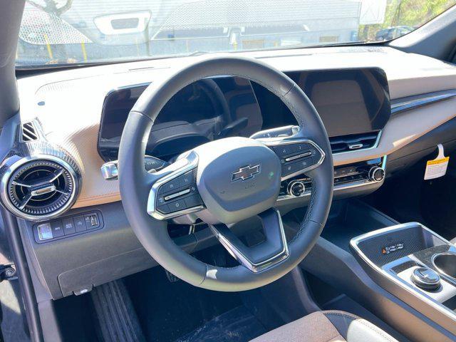 new 2025 Chevrolet Equinox car, priced at $32,345