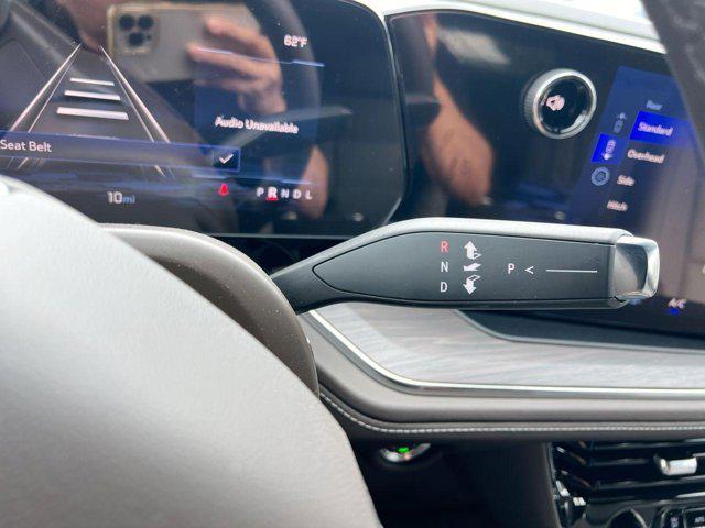 new 2025 Chevrolet Suburban car, priced at $70,950