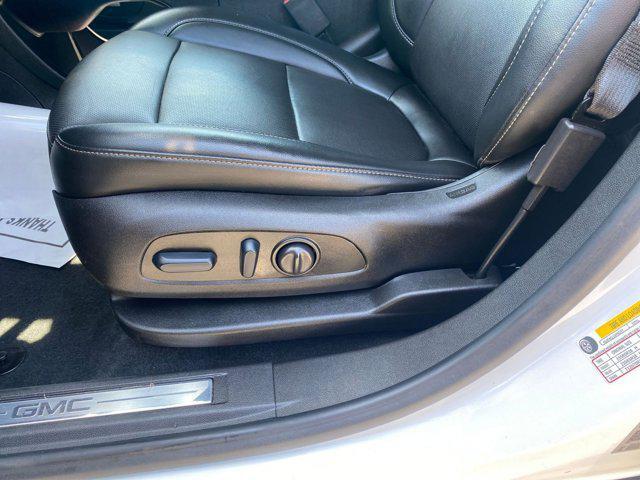 used 2023 GMC Acadia car, priced at $24,618