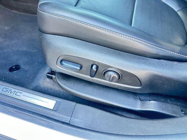 used 2023 GMC Acadia car, priced at $26,107