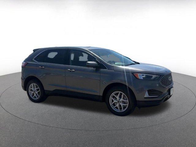 used 2024 Ford Edge car, priced at $27,578