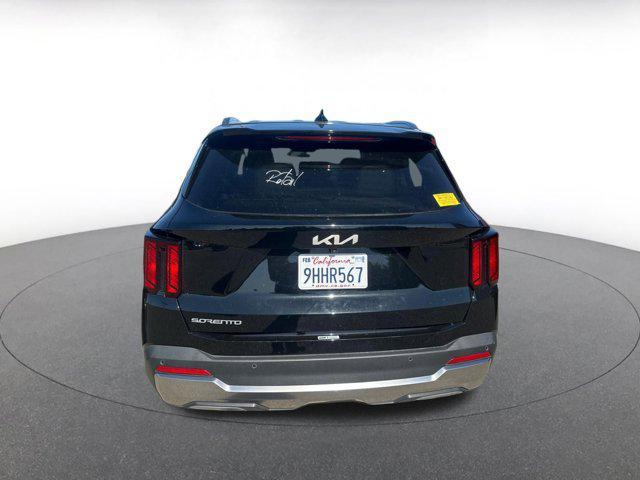 used 2024 Kia Sorento car, priced at $31,092