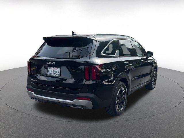 used 2024 Kia Sorento car, priced at $29,394