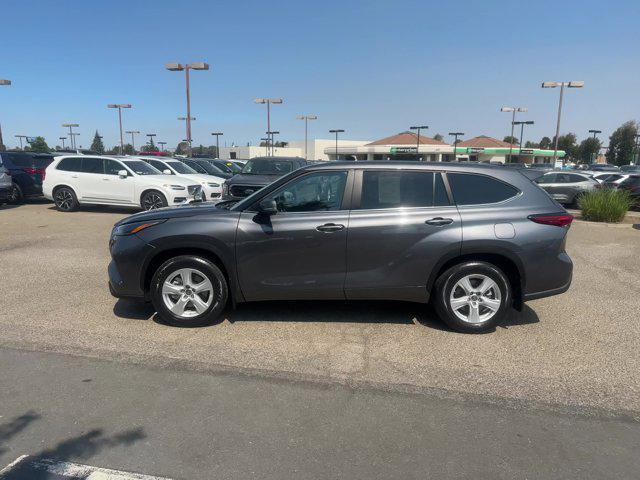 used 2023 Toyota Highlander car, priced at $34,527