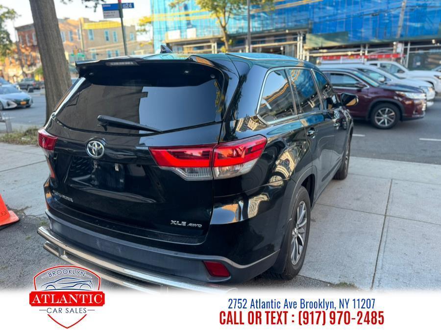 used 2019 Toyota Highlander car, priced at $24,999