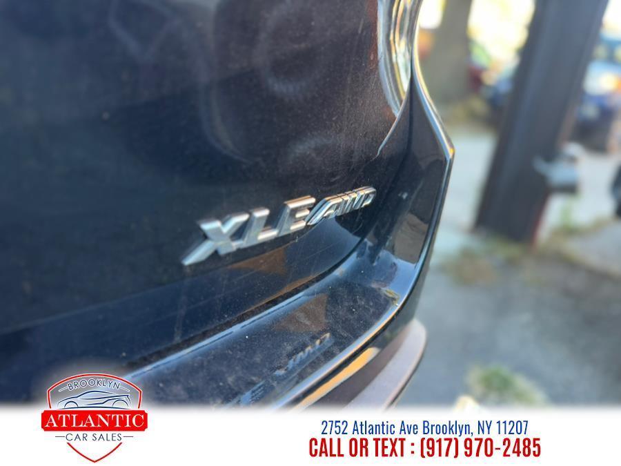 used 2019 Toyota Highlander car, priced at $24,999