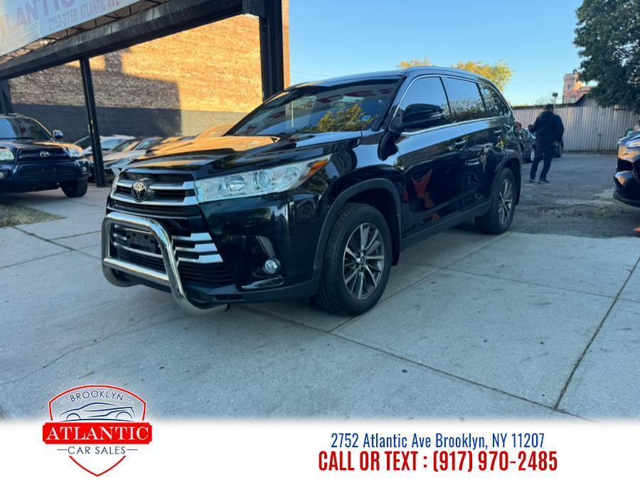 used 2019 Toyota Highlander car, priced at $24,999