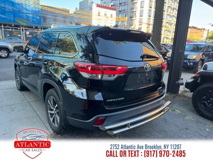used 2019 Toyota Highlander car, priced at $24,999