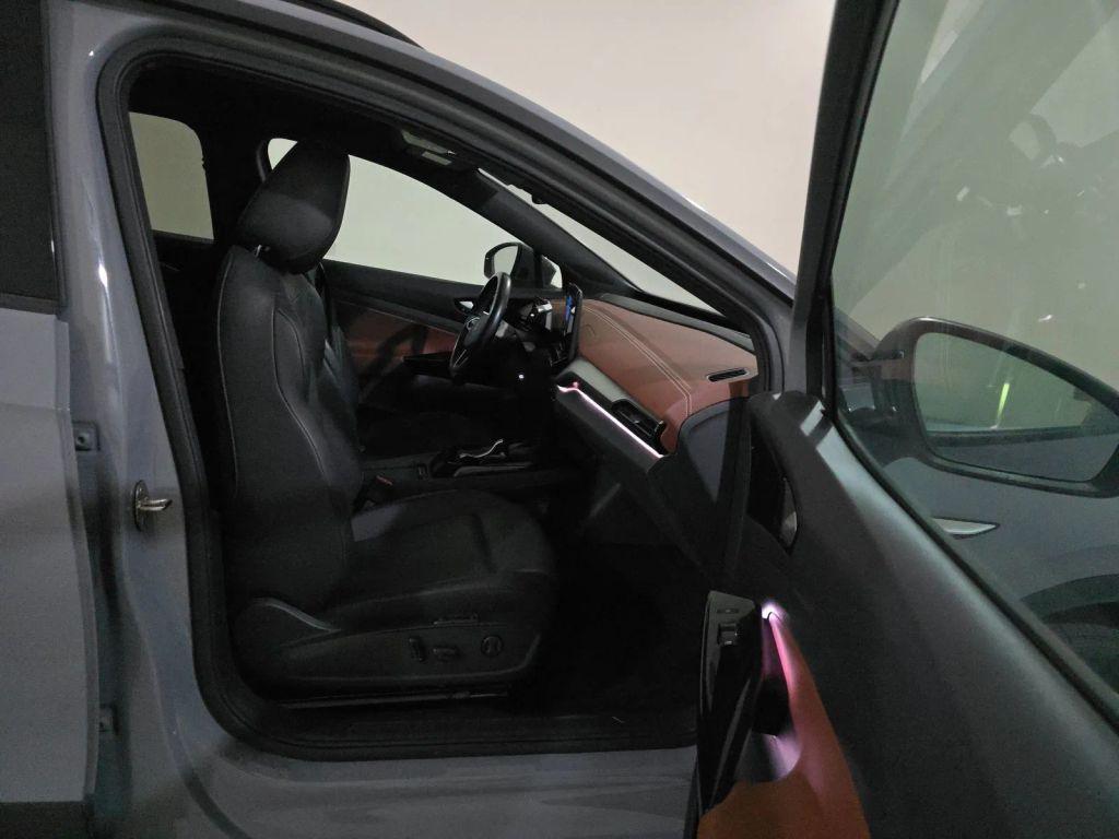 used 2021 Volkswagen ID.4 car, priced at $20,400