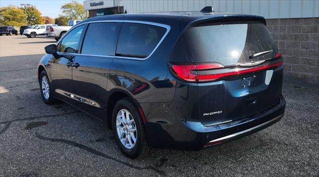 new 2025 Chrysler Pacifica car, priced at $45,920