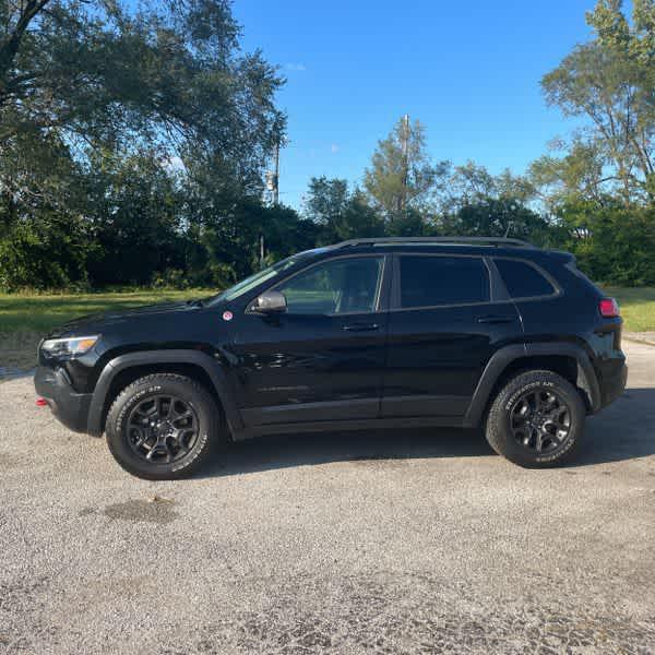 used 2019 Jeep Cherokee car, priced at $22,155