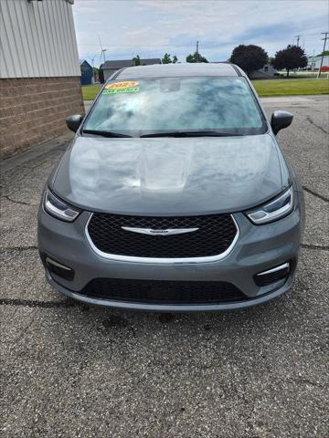 used 2023 Chrysler Pacifica car, priced at $24,995