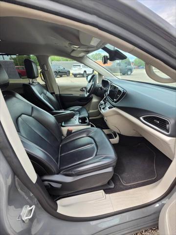 used 2023 Chrysler Pacifica car, priced at $24,995