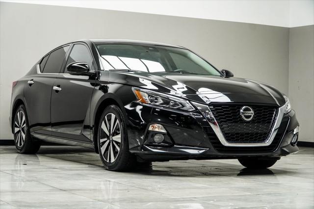 used 2022 Nissan Altima car, priced at $22,300