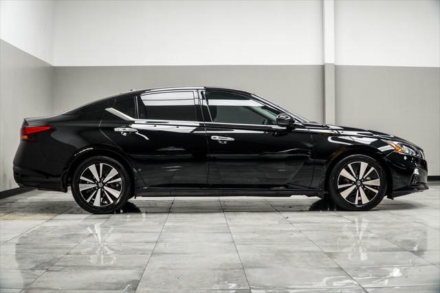 used 2022 Nissan Altima car, priced at $22,300