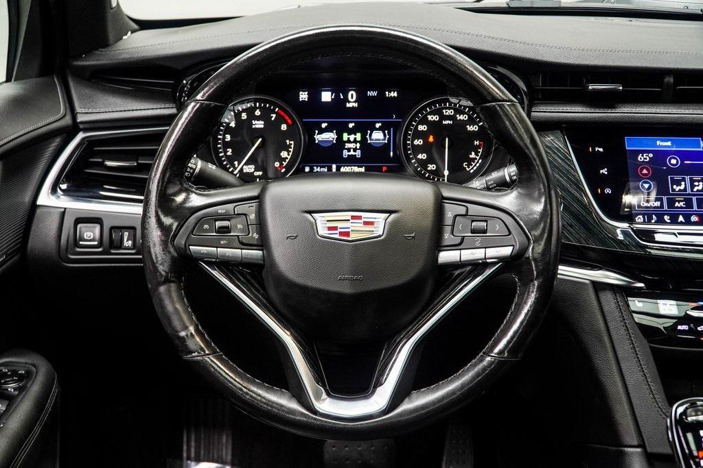 used 2022 Cadillac XT6 car, priced at $31,997