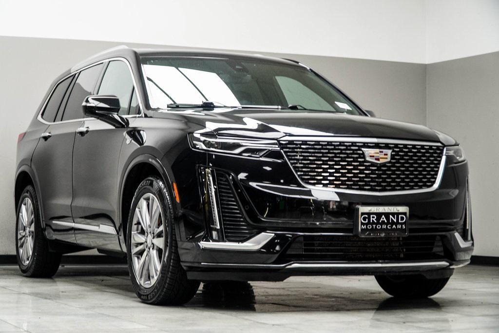 used 2022 Cadillac XT6 car, priced at $31,997