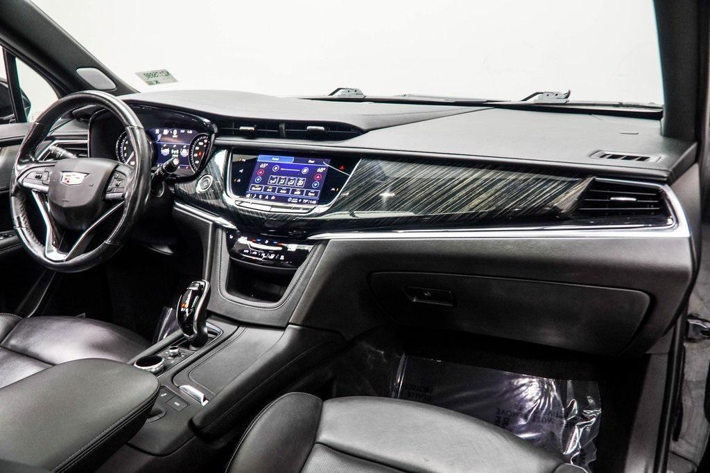 used 2022 Cadillac XT6 car, priced at $31,997