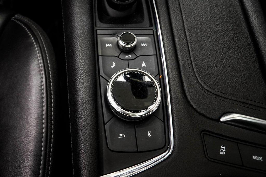 used 2022 Cadillac XT6 car, priced at $31,997
