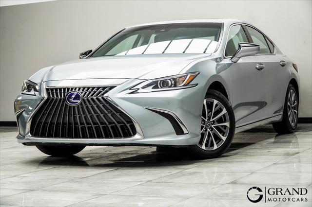 used 2022 Lexus ES 300h car, priced at $31,900