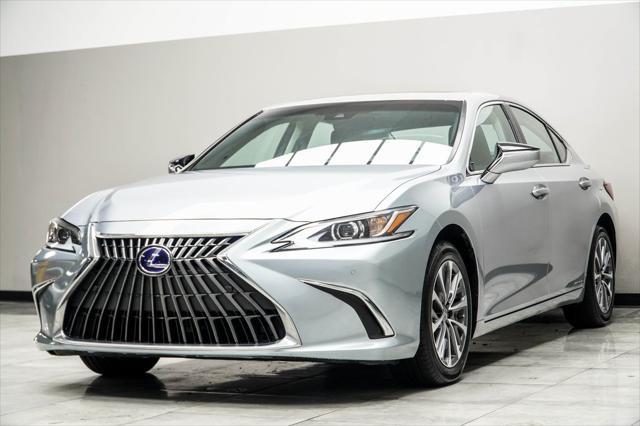 used 2022 Lexus ES 300h car, priced at $31,900