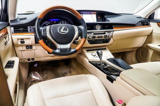 used 2013 Lexus ES 300h car, priced at $14,500