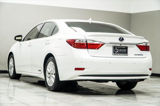 used 2013 Lexus ES 300h car, priced at $14,500